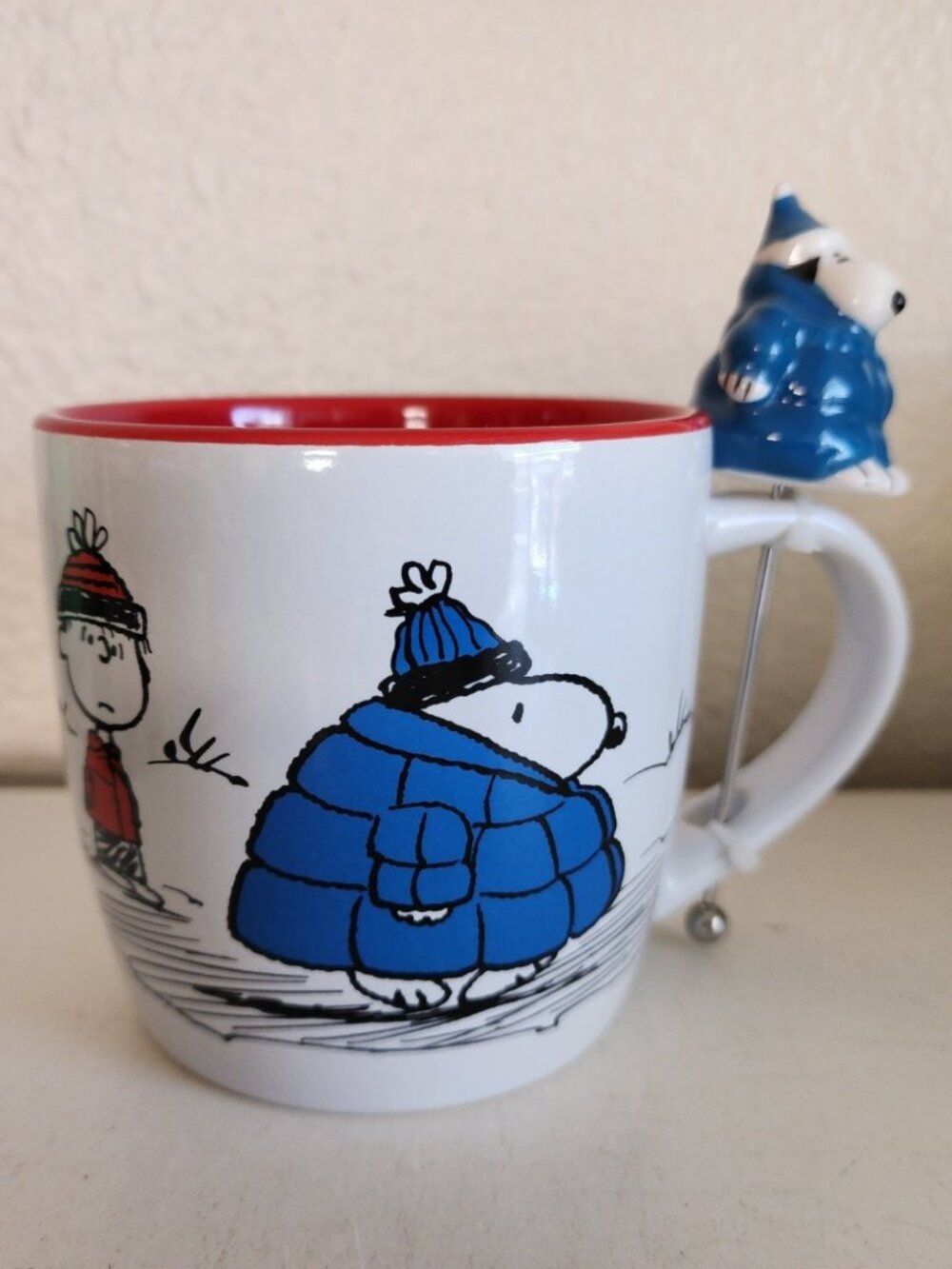 NEW Peanuts Snoopy Puffer Jacket Mug with Stirrer Coffee Tea by Zrike Brand